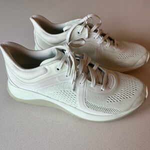 Lululemon Chargefeel Mint Green Athletic Sneakers